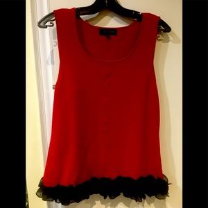 SIZE XL RED TOP